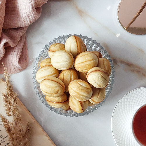 Орешки со сгущёнкой  - кондитерская Кондитерское ПоЛе в Санкт-Петербург заказать торт десерт пирожное онлайн